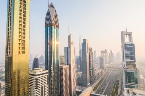 Here's a closer look at the process of starting a business in Dubai, along with some of the key economic statistics and benefits of doing so.