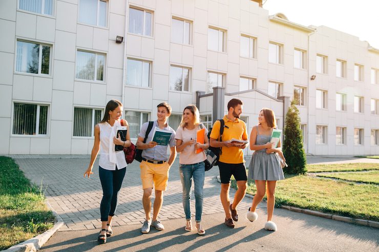 College can be exciting and challenging. In this blog post, we'll explore some Tips for Strong Mental Health in College
