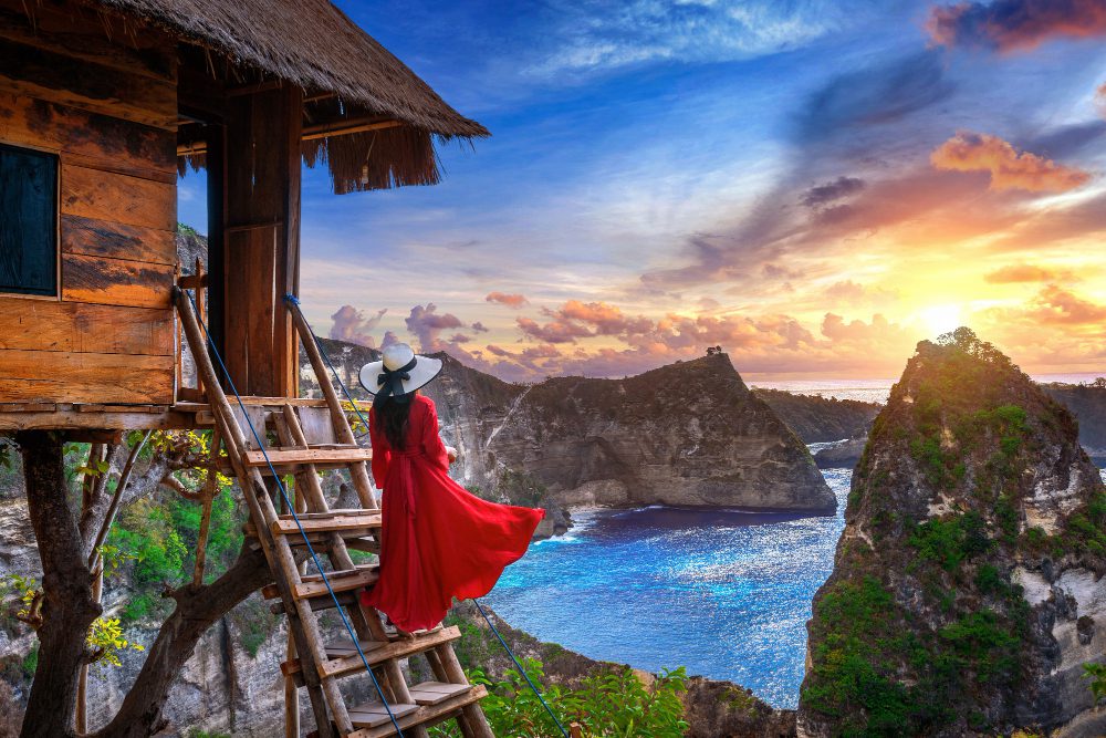 In this blog post, we'll explore some tips for optimizing your search for cheap flights to Bali including hotels and cars.